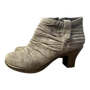 Dansko Buffy Ankle Bootie Women size 39 US size 9 Gray Suede